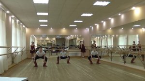 Народный танец 6 класс (середина) - Хлопушка 1