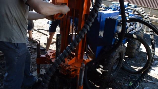 Самоходная буровая установка УДВ 600 (4х4)