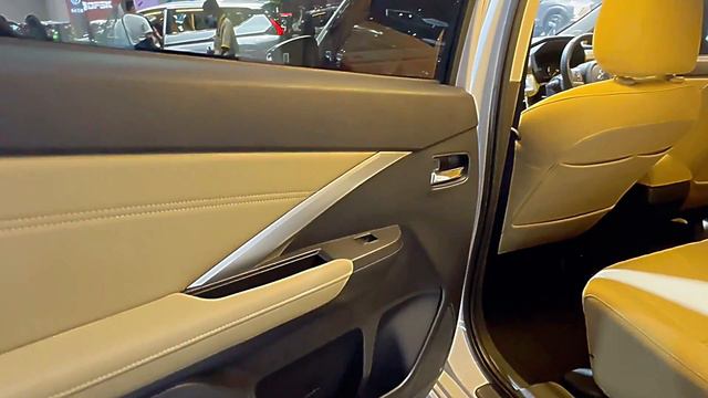 2023 MITSUBISHI XPANDER ULTIMATE - AFFORDABLE 7-SEATER MPV смотреть онлайн