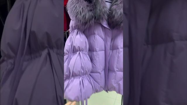 Пуховик женский Оверсайз, воротник Чернобурка? смотреть онлайн