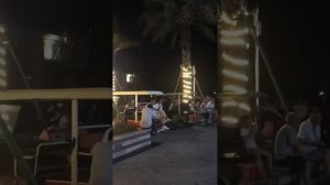 Китайские танцы на улице.