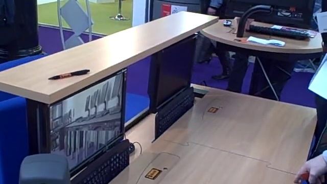 Goodbye monitor and keyboard - i-desk смотреть онлайн