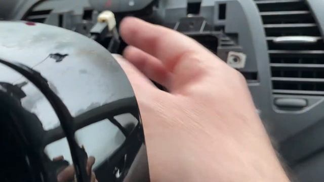 Changer son poste de radio sur Renault Captur 2015 par un poste sous Android !! Ça change tout ! смотреть онлайн