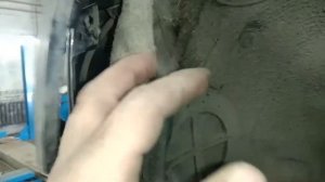 Снимаю генератор с автомобиля мини купер.