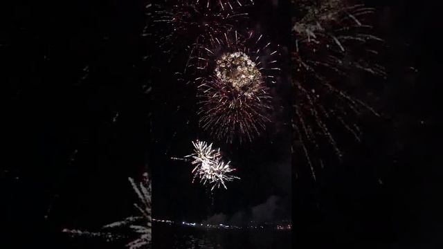 2012高雄光榮碼頭元宵之煙火SHOW---by Sony T-110 смотреть онлайн