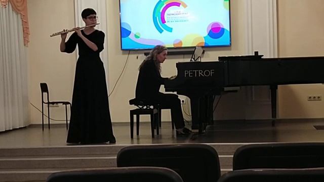 Леонтьева Дарья, 17 лет. Иван Соколов. Соната для флейты и фортепиано III часть. смотреть онлайн