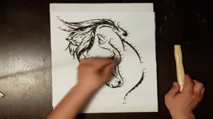 Картина из гвоздей и ниток