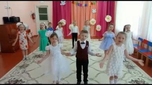 "Вместе хорошо", Исполняет: Вокальный ансамбль "Соловушки", 6 лет