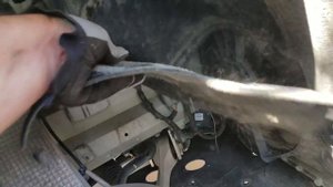 Headlight bulb replacement Tesla Model S