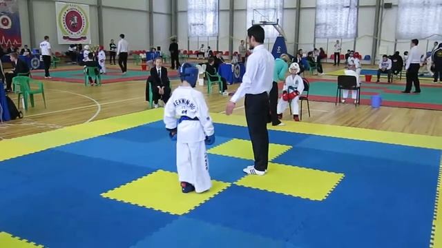 Taekwondo ITF Галицкий Максим (Приалит) - Нуруллин Тимур (МШТ) 1/4 Открытый кубок Москвы смотреть онлайн