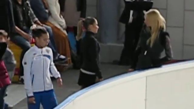 Разминка девочек смотреть онлайн