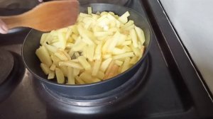 ТРИ секрета.Как вкусно пожарить Картошку РУМЯНУЮ с ХРУСТЯЩЕЙ КОРОЧКОЙ.