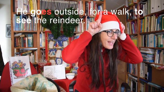 FATHER CHRISTMAS wakes up on a COLD and FROSTY MORNING... song (SIMPLE PRESENT DAILY ROUTINE)