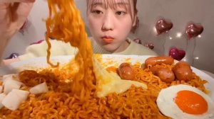 ASMR Buldak Fire Noodles with Cheese【Mukbang/ Eating Sounds】【English subtitles】