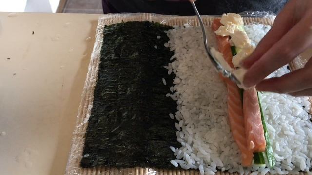 Готовим запеченные суши дома из продуктов, которые есть в каждом магазине. Простой рецепт.