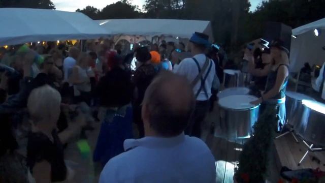 Simple rhythms make music! смотреть онлайн