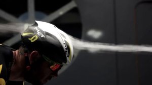 Велосипедный шлем MET Manta 2016