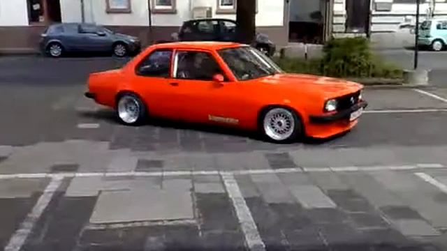 Opel Ascona B смотреть онлайн