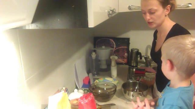 Рецепт пряничного домика Часть 1 Готовим пряничное тесто смотреть онлайн