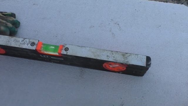 Кладка первых угловых блоков с газобетона! Выставляем по диагонали! смотреть онлайн