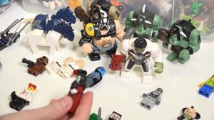 Разбираю ЛЕГО фигурки - макси и минифигурки LEGO