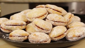 Тает во рту! БЫСТРОЕ и ВКУСНОЕ Бисквитное ПЕЧЕНЬЕ с Повидлом!