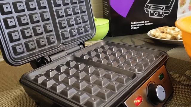 Готовим вафли. Обзор вафельницы для бельгийских вафель Kitfort KT-1620.