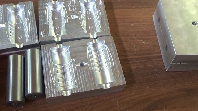 Бизнес в гараже. Всё таки он запустил своё производство. Сделано в России. смотреть онлайн