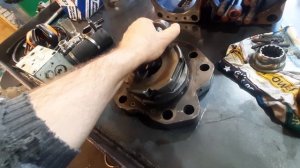 Как изломать при сборке гидронасос кавасаки k3v112 volvo