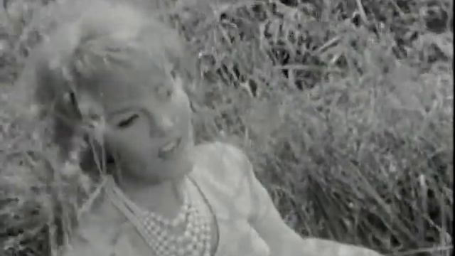 Petula Clark - La Vie en rose смотреть онлайн