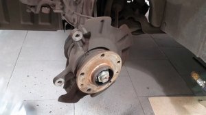 Замена тормозного диска и колодок на Suzuki Vitara