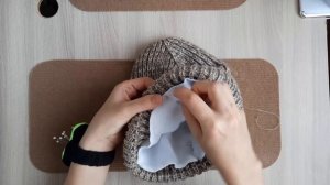 Как утеплить вязаную шапку флисом за 2 минуты