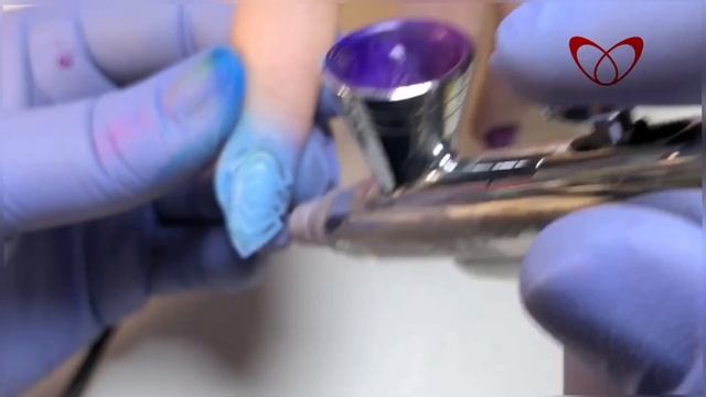 Линейный градиент на ногтях | Аэрография на ногтях | Гель лак | Урок дизайна ногтей аэрографом| смотреть онлайн