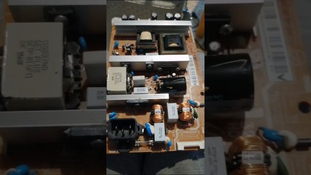 Samsung LE32C450E1W Не включается смотреть онлайн