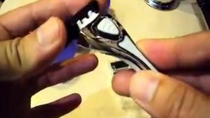 346-011 Станок для бритья с тройным лезвием, плавающая головка + 3 сменные кассеты, силикон, пласти