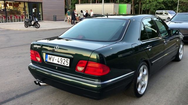 Mercedes E420 W210 AMAZONITGRUEN смотреть онлайн