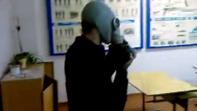 Противогаз Артёма.mp4 смотреть онлайн