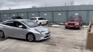Toyota Prius ZVW51 система PCS на скорости 10 км/ч