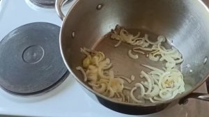 Гречка с грибами и тушёнкой. Просто, быстро,вкусно.