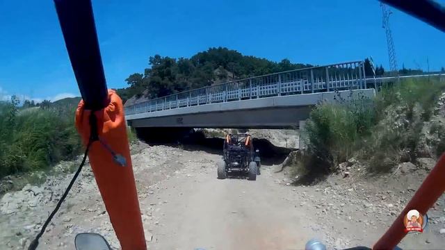 ГОНКА на багги. КУПАЕМСЯ в горной реке. ДЕТИ учатся водить джип. ОТДЫХ с детьми в Турции. смотреть онлайн