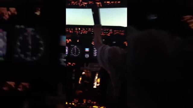 Полет на Боинге 737 смотреть онлайн