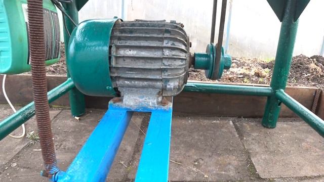 ВИБРОСТОЛ ДЛЯ ТРОТУАРНОЙ ПЛИТКИ ИЗ ХЛАМА!!!СВОИМИ РУКАМИ! смотреть онлайн