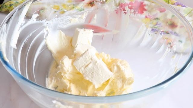 Honey Cake - Medovik Recipe смотреть онлайн