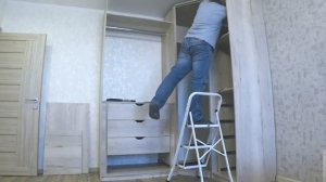 Распашные шкафы на заказ по индивидуальным размерам. Угловой шкаф