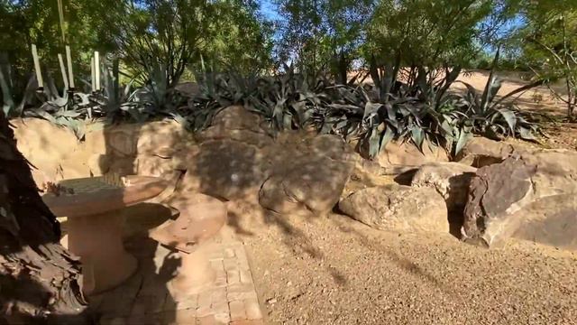 Bella Collina garden has surprises around every corner смотреть онлайн