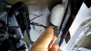 Встановлення камери заднього виду на VW Touran