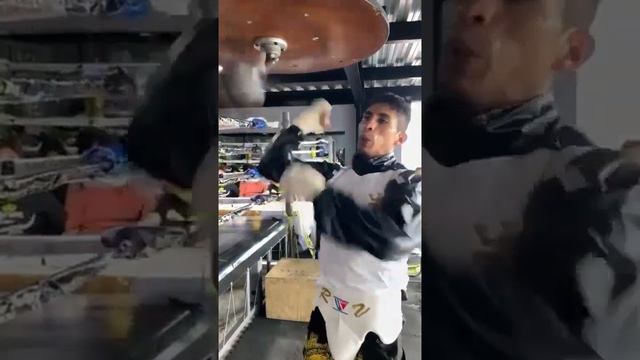 REY VARGAS IN BEAST MODE TRAINING FOR LEO SANTA CRUZ