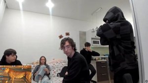 ирл пранк над задротом программистом, Буг нет пугают мальчика вафлю