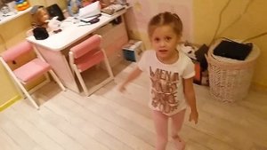 Песня просто просто мы маленькие звезды.