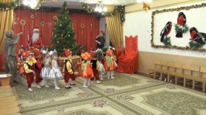 Игра с Дедом Морозом на новогоднем утреннике 2018 в младшей группе  Муз  рук  Максюта Г  В